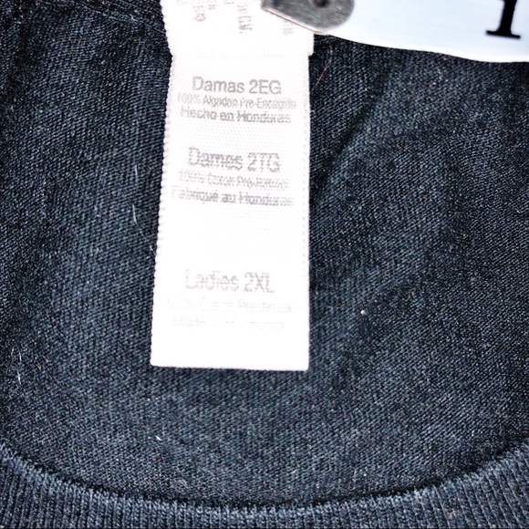 Luke and Whiskey Make Me Frisky T-shirt Size XXL - Picture 4 of 5